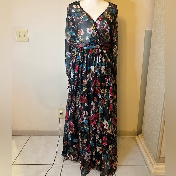 Maxi Floral Dress - Picture 1 of 8
